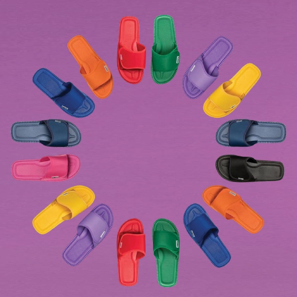 Logotrade meene foto: Kubota värvilised sandaalid