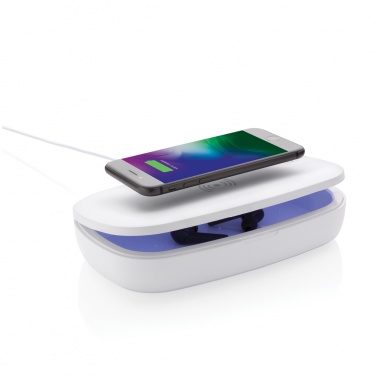 Logotrade Werbegeschenke das Foto: UV-C Sterilisations-Box mit 5W Wireless Charger