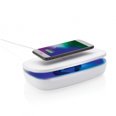 Logotrade Geschäftsgeschenke das Foto: UV-C Sterilisations-Box mit 5W Wireless Charger