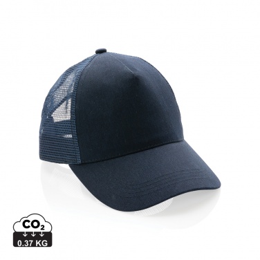 Logotrade werbemittel das Foto: Impact AWARE™ 190gr Brushed rCotton 5 Panel Trucker-Cap