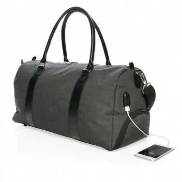 : Wochenendtasche mit USB A-Ausgang