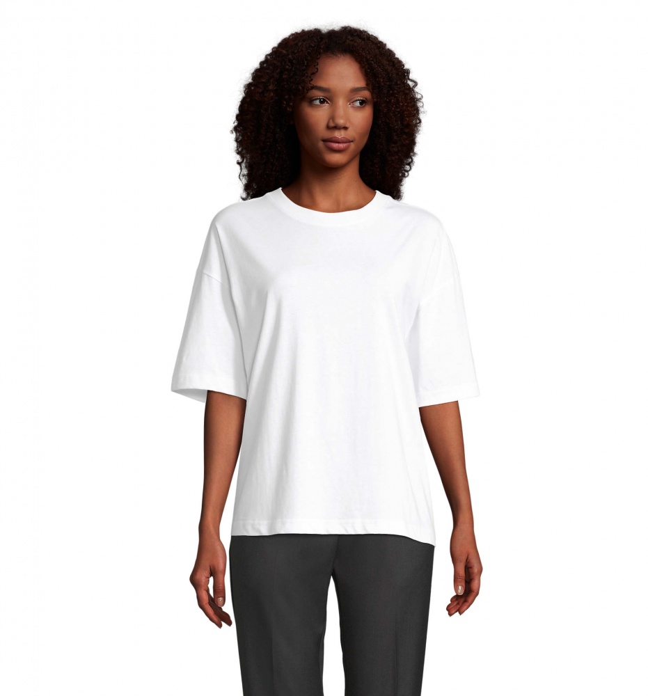 : BOXY WOMEN T-SHIRT OVERSIZE