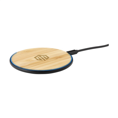 Logotrade werbemittel das Foto: Bamboo 10W Wireless Charger kabelloses Schnellladegerät