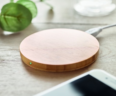 Logo trade promotional gifts image of: Wireless charger bamboo 10W RUNDO +