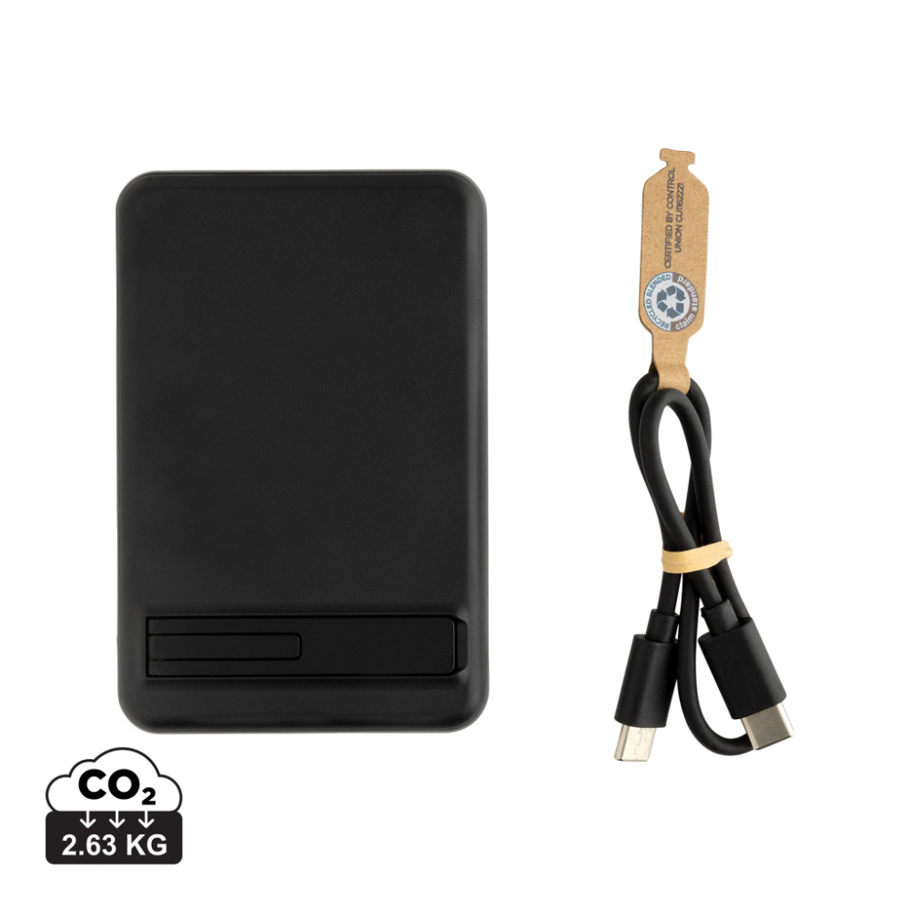 Logo trade promotional gifts image of: Zen RCS rplastic 5000 mah 5W magnetic bamboo powerbank