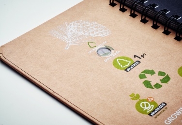 Logo trade reklaamkingi pilt: A5 männipuu GROWNOTEBOOK™