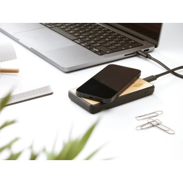 Logotrade ziemassvētku dāvanas foto: Boru Bamboo RCS pārstrādāts ABS Powerbank bezvadu lādētājs