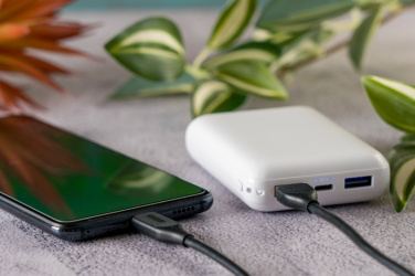 Logotrade reklamprodukter bild: Powerbank 10 000 mAh KILLIS